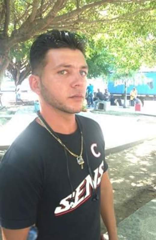 Date this attractive Cuba man Hanyer from Santiago De Cuba CU170