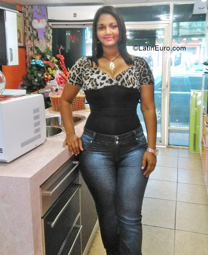 Date this passionate Venezuela girl ANGELES3 from Maturin VE1129