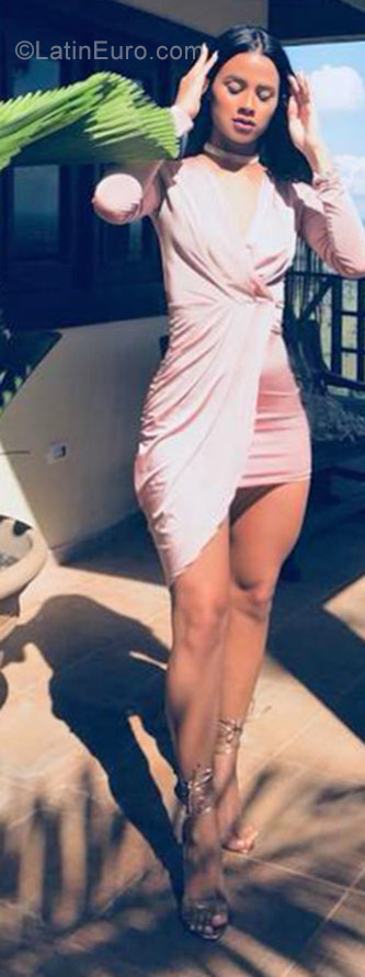 Date this sultry Dominican Republic girl Denise from Puerto Plata DO31243