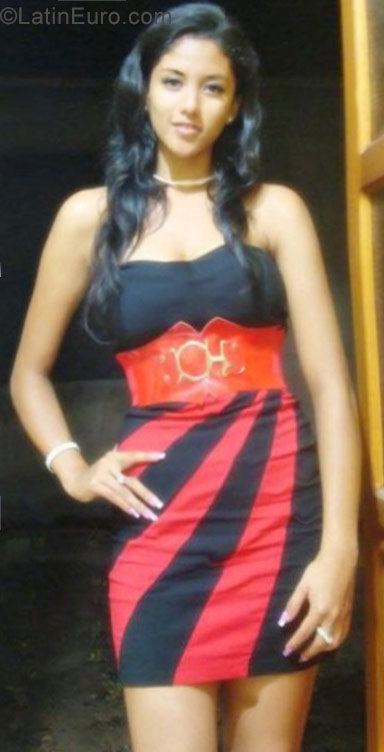 Date this tall Venezuela girl Maria from Barquisimeto VE1279