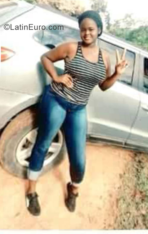 Date this stunning Dominican Republic girl Johanna from Santo Domingo DO40265
