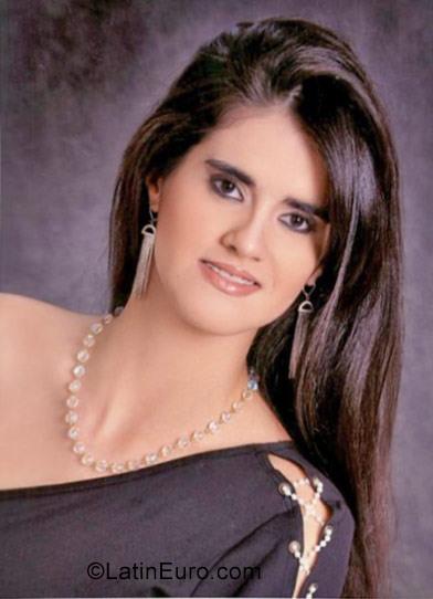 Date this pretty Colombia girl Jessica from Barranquilla CO23335