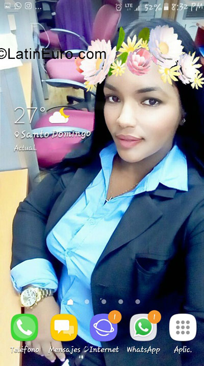 Date this athletic Dominican Republic girl Genesis from Santo Dimingo DO31890