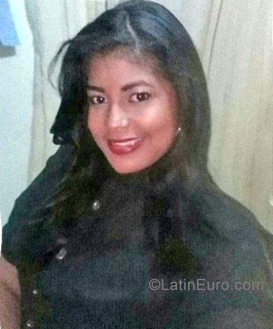 Date this charming Dominican Republic girl Stephany from Santo Domingo DO31993