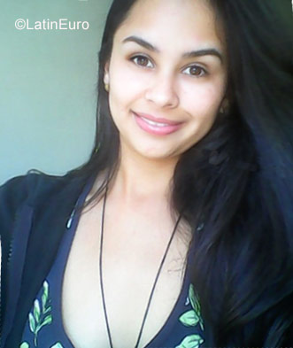 Date this young Venezuela girl Andreina from Valera VE1472