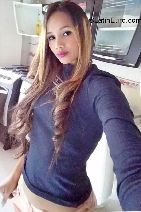 Date this pretty Colombia girl Camila from Medellin CO23637