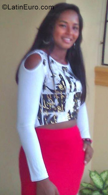 Date this passionate Dominican Republic girl Cherly from Santo Domingo DO32045