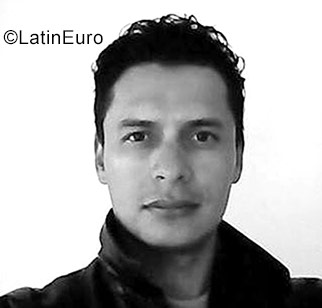 Date this voluptuous Colombia man Shinue from Bogota CO23669