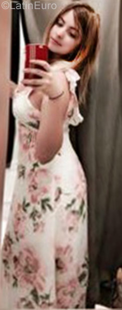 Date this gorgeous Ecuador girl Alexa from Quito EC253