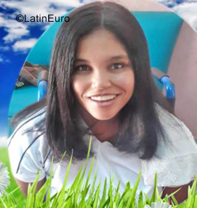 Date this fun Dominican Republic girl Elisa from Santo Domingo DO32113