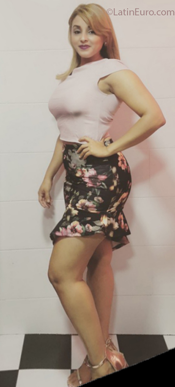 Date this cute Dominican Republic girl Jennifer from Santiago DO32156