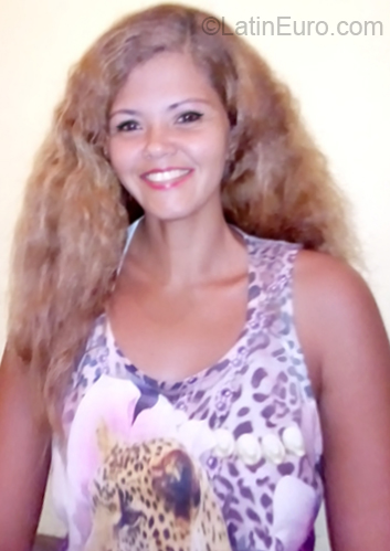 Date this hot Brazil girl Michelle from RIO DE JANEIRO BR10549