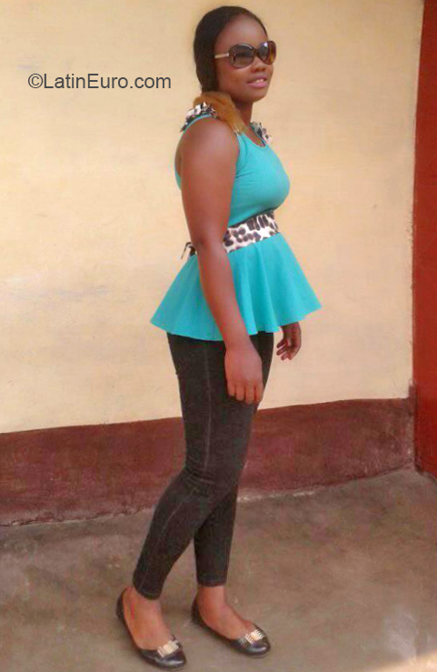 Date this tall Congo girl Mandounou from Brazzaville CG6