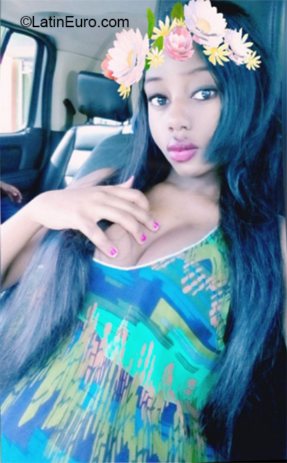 Date this cute Dominican Republic girl Wendy from Santo Domingo DO32532