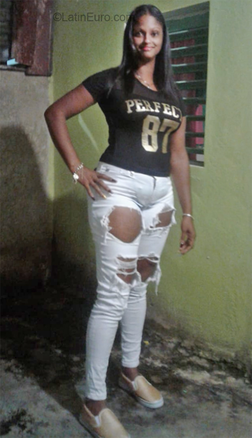 Date this georgeous Dominican Republic girl Ynocencia from Puerto Plata DO32594