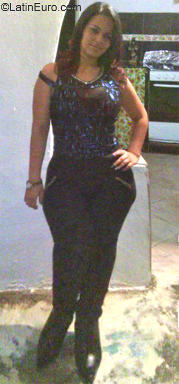 Date this charming Venezuela girl Ariacnia from Valencia VE1669