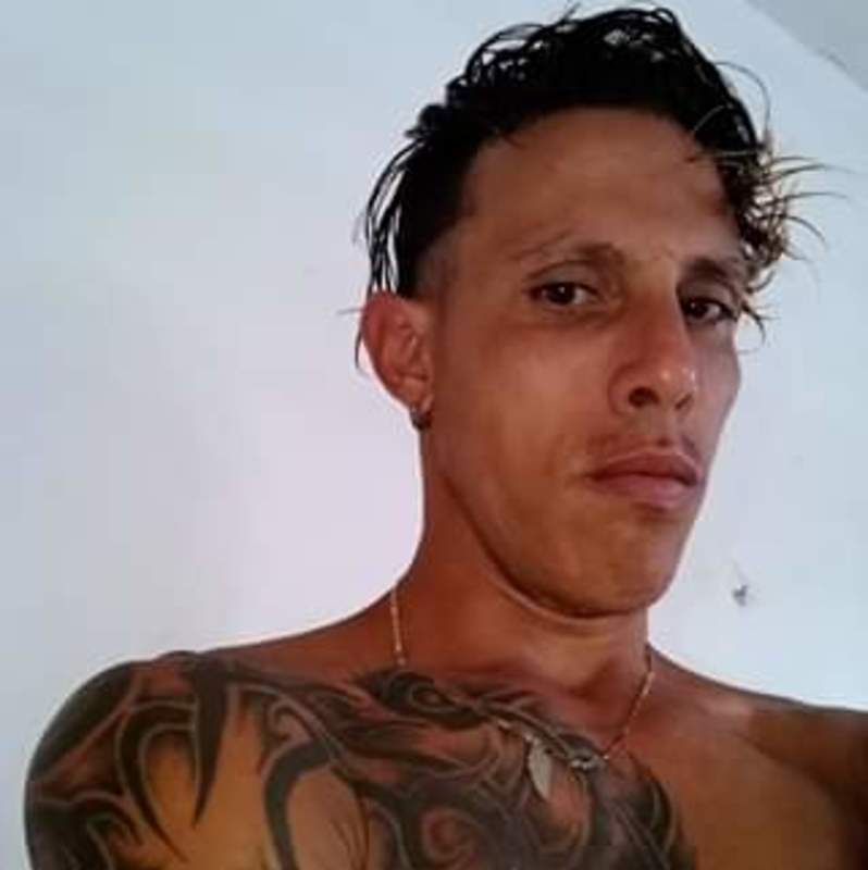 Date this hot Cuba man Yosvany from Pinar Del Rio CU326