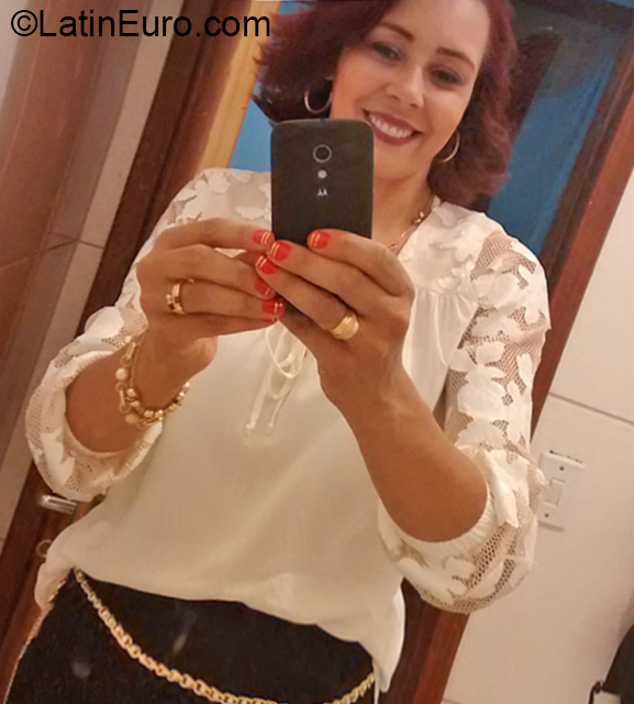 Date this sensual Brazil girl Marinez from Paicandu BR10583