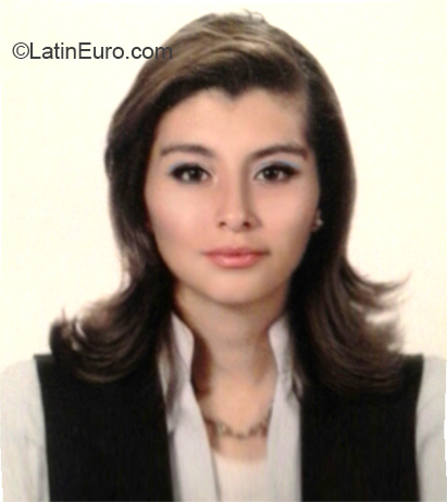 Date this lovely Bolivia girl Gabriela from La Paz BO34