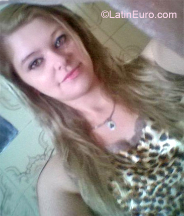 Date this gorgeous Brazil girl Milene from Curitiba BR10589