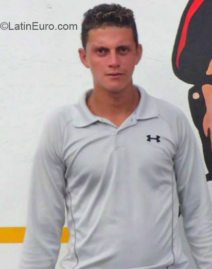 Date this stunning Venezuela man Angel from Ciudad Guayana VE1742