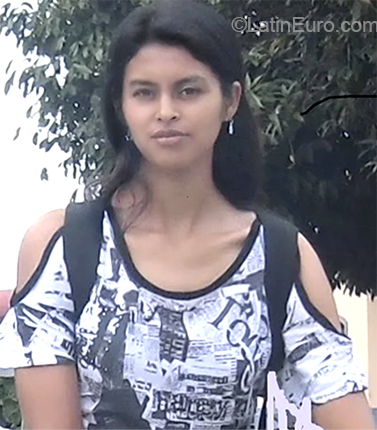 Date this athletic Colombia girl Claudia from Popayan CO24053