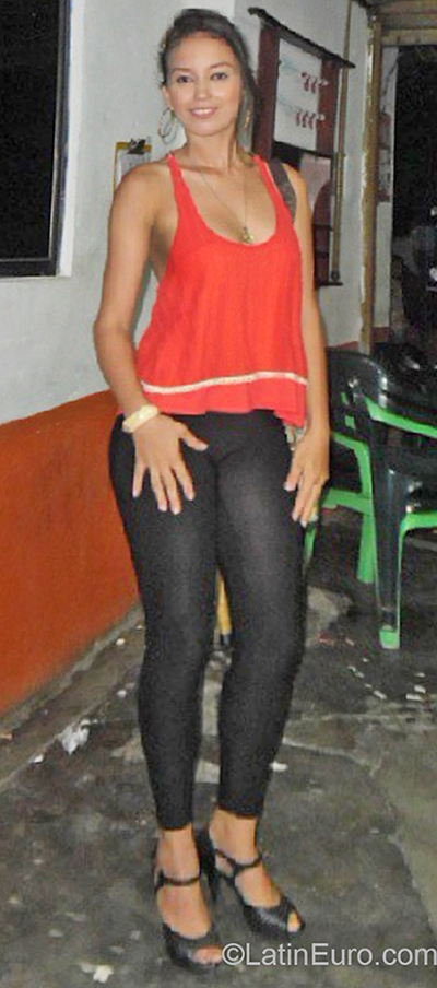 Date this nice looking Colombia girl Angelica from san martin CO24054