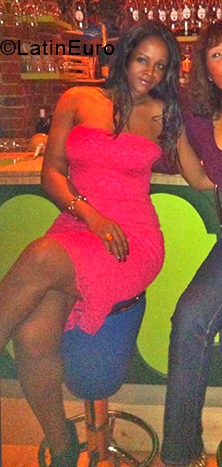 Date this young Brazil girl Cristiane from RIO DE JANEIRO BR11327