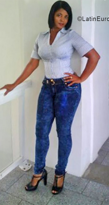 Date this cute Dominican Republic girl Josefina from Higuey DO33004