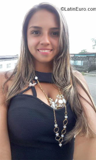 Date this stunning Venezuela girl Alejandra from Caracas VE1853