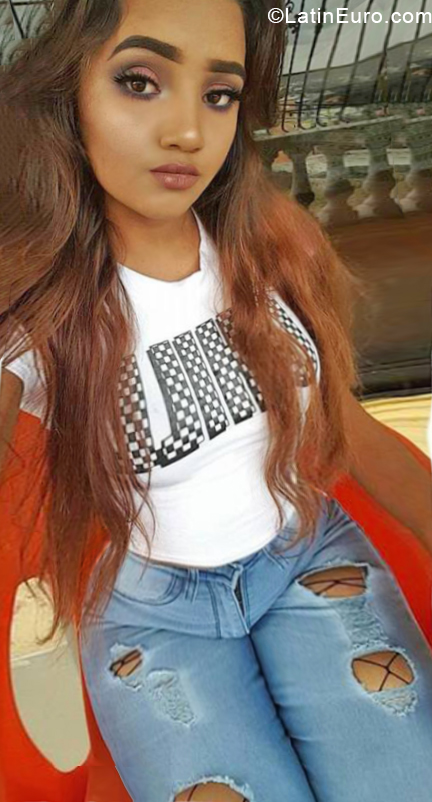 Date this nice looking Dominican Republic girl Bianny from San Cristobal DO33125