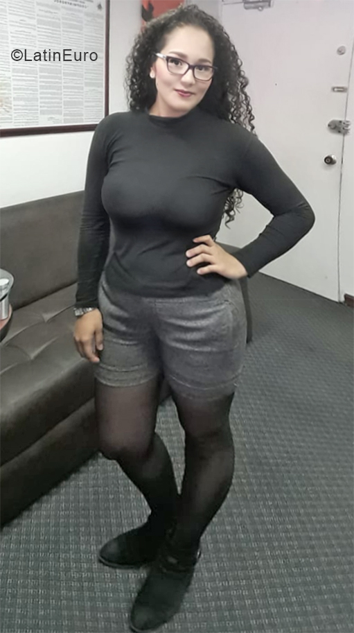 Date this hot Colombia girl Leidy from Bogota CO24328