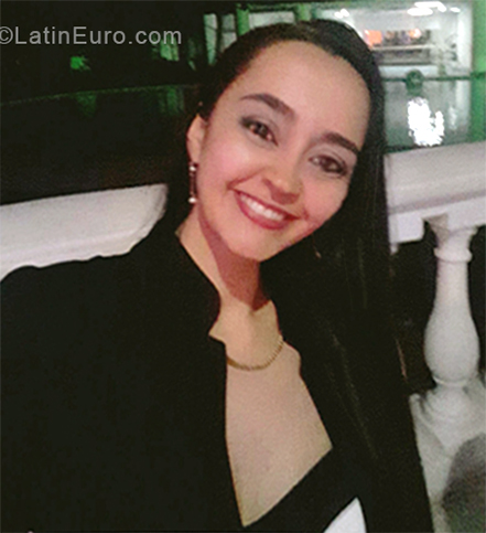 Date this fun Colombia girl Zuleika from Cali CO24335