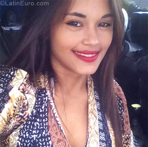 Date this sultry Venezuela girl Orlina from Merida VE1873