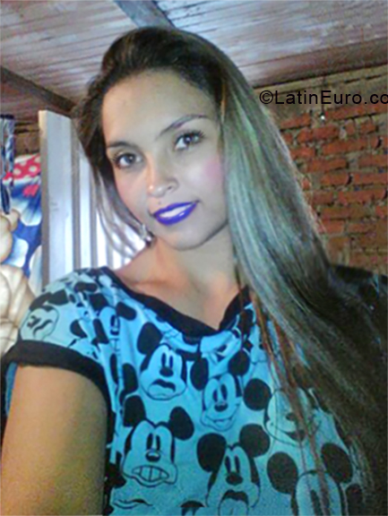 Date this young Colombia girl Andrea from Tulua CO24370