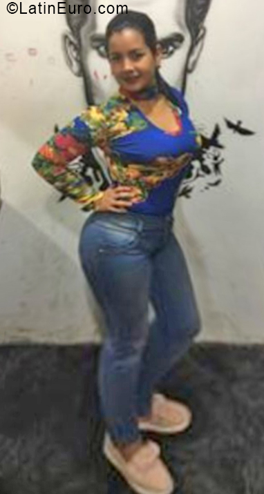 Date this good-looking Venezuela girl Noralvis from Carora VE1899