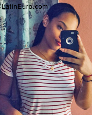 Date this passionate Dominican Republic girl Karla from Santiago DO33219