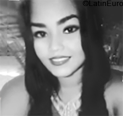Date this lovely Colombia girl Vanessa from Barranquilla CO24475