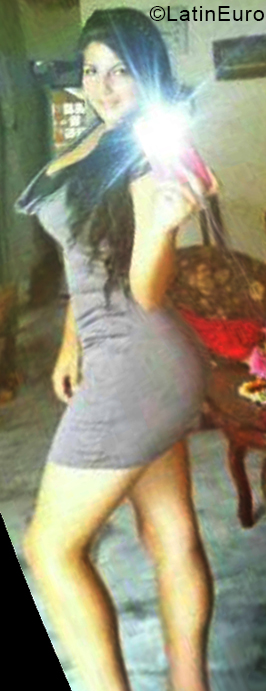 Date this voluptuous Colombia girl Vale from Bogotá CO24515