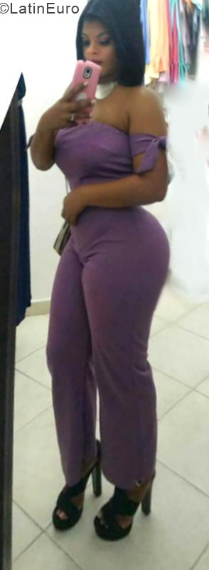 Date this exotic Dominican Republic girl Oscaterin from Santiago DO33370