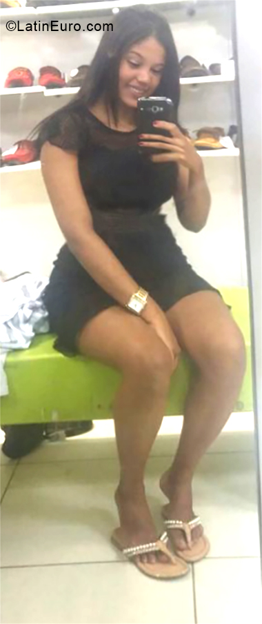 Date this fun Brazil girl Joice from Olinda BR10712