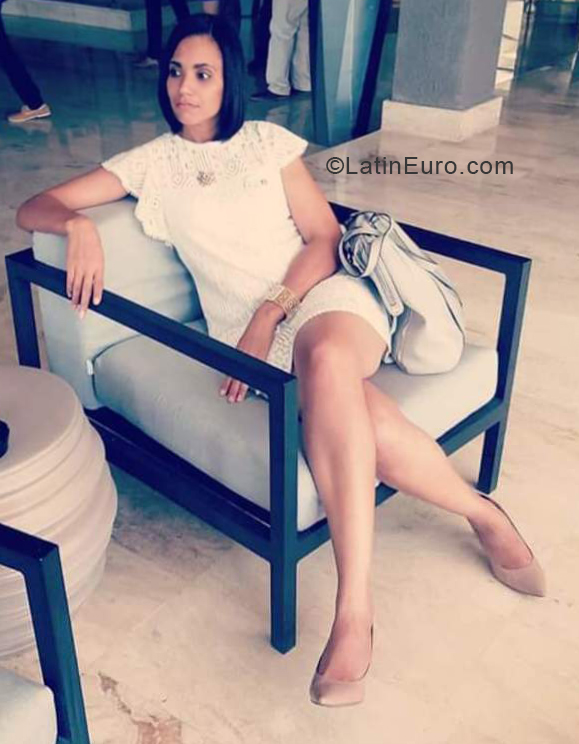 Date this sensual Dominican Republic girl Idami from Santo Domingo DO33420