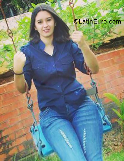 Date this gorgeous Venezuela girl Marilyn from Barquisimeto VE2000