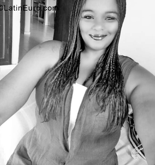 Date this hard body Colombia girl Mary from Valledupar CO24605