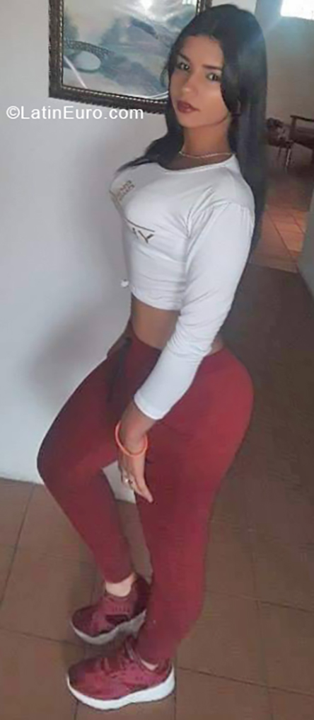 Date this passionate Venezuela girl Eriuis from trujillo VE1999
