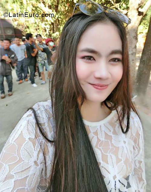 Date this tall Thailand girl Nantana from Krung Thep TH17