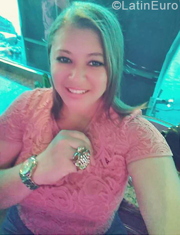Date this athletic Dominican Republic girl Loreley from Valverde DO33575