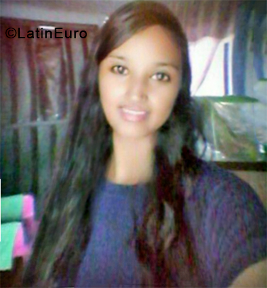 Date this tall Colombia girl Luisa from El Bagre CO24670
