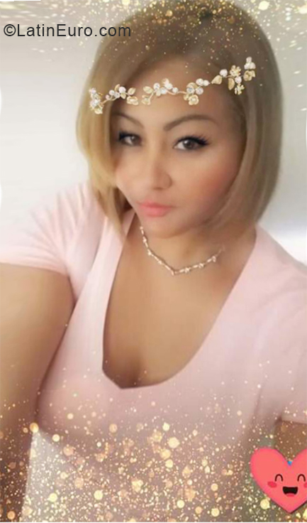 Date this beautiful Dominican Republic girl Yohanna from Santiago DO33634