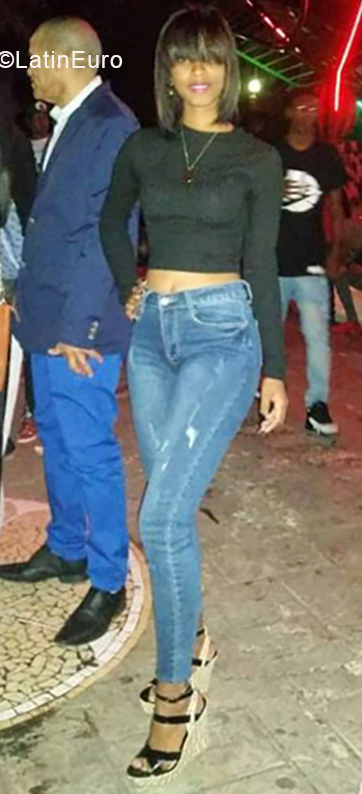 Date this stunning Dominican Republic girl Yailin from Hato Mayor Del Rey DO33648